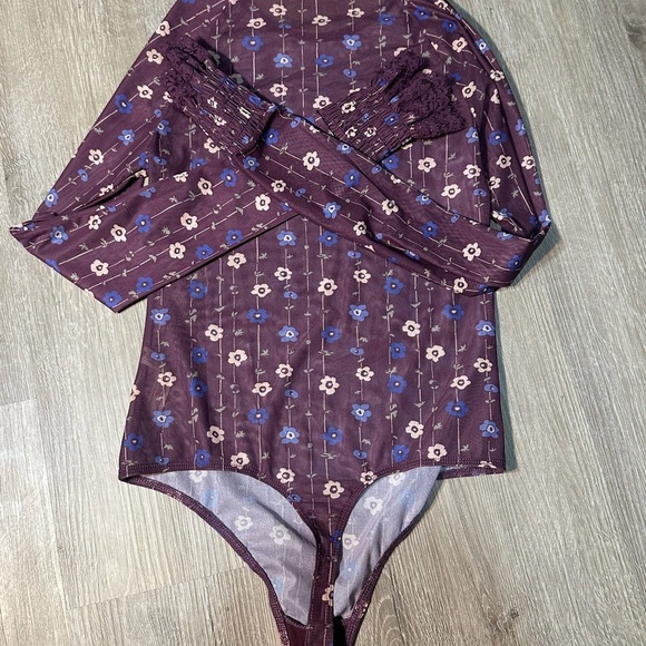 FP Free People Floral Purple and Blue Sheer Long Sleeve Size Small 🦄 - Picture 6 of 7